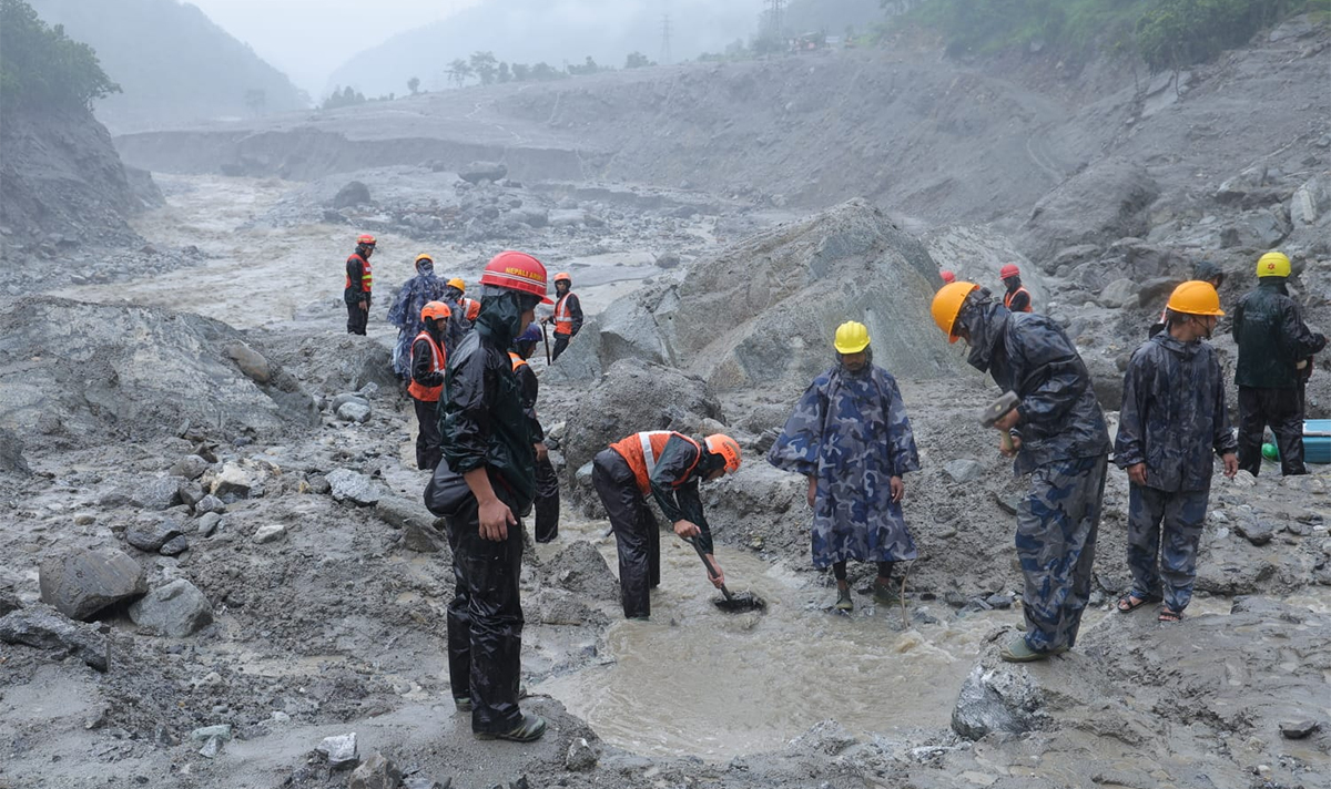 बाढी उद्धारमा खटिएका सुरक्षाकर्मीबारे अफवाह नफैलाउन प्रहरीको आग्रह