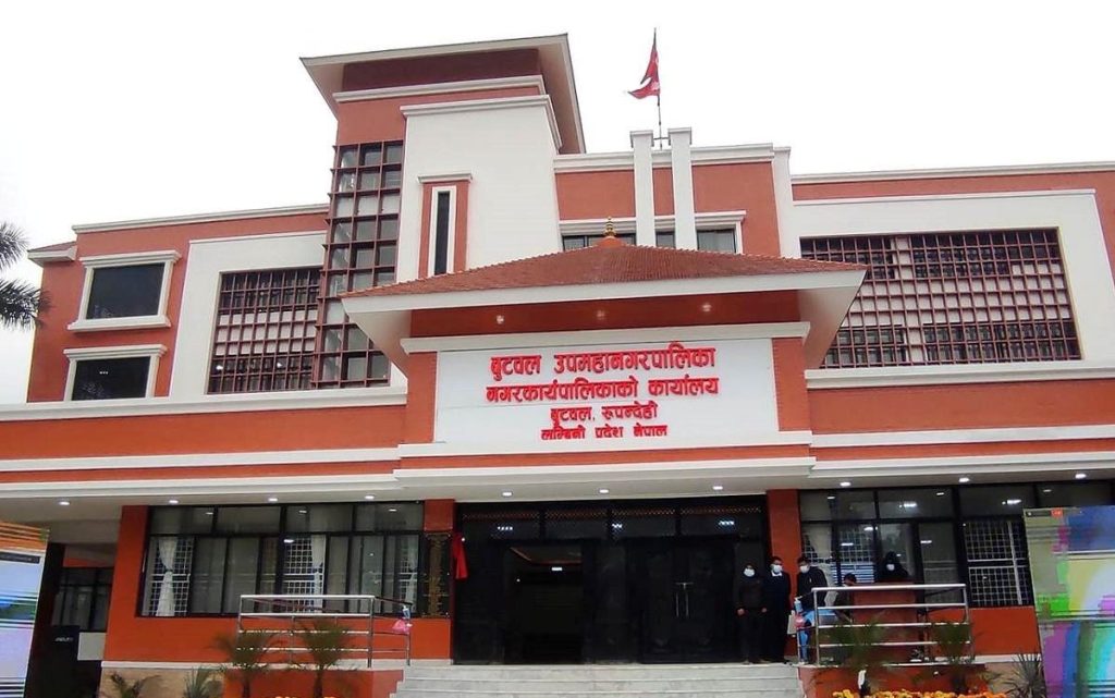 बुटवलमा सार्वजनिक सडक अतिक्रमण हटाइने, संरचना खाली गराउन उपमहानगरको निर्णय