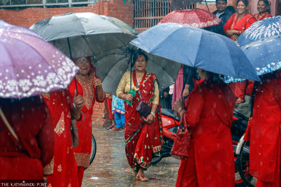 बागमतीसहित ३ प्रदेशमा दिउँसाे र राति वर्षाको सम्भावना
