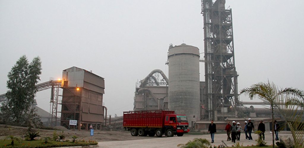 शीर्षक: लुम्बिनी आसपासका प्रदूषणकारी उद्योग हटाउन सरकारलाई सर्वोच्चको निर्देशन