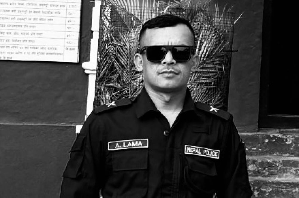 कर्तव्यनिष्ठ ट्राफिक इन्स्पेक्टर अभय लामा दुर्घटनामा दिवंगत