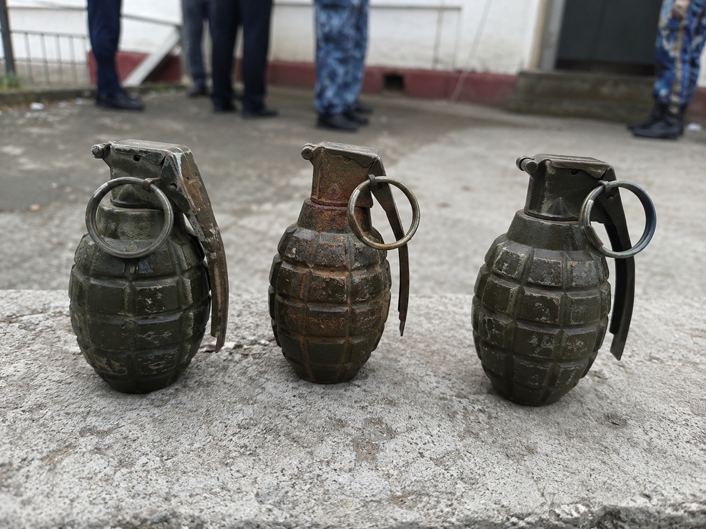 पशुपति राममन्दिर नजिक ३ ह्यान्ड ग्रिनेट फेला